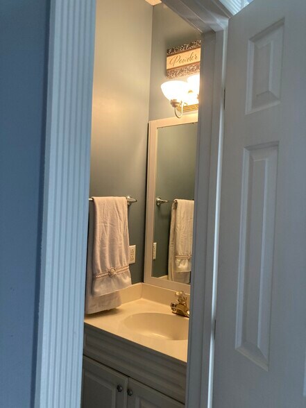 Building Photo - 4173 Hibiscus Dr