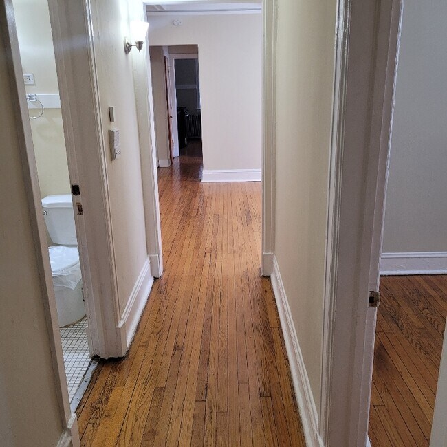 Building Photo - 4319 S Michigan Ave