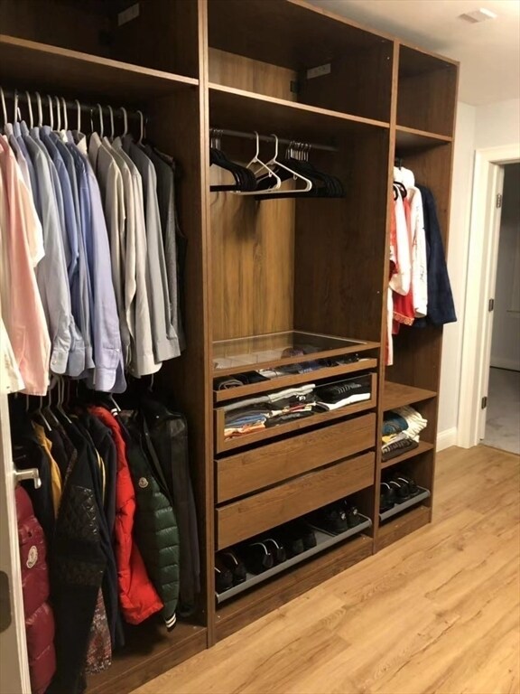 Building Photo - 53 Wellesley Rd Ext