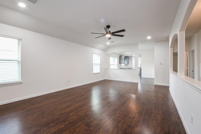 Building Photo - 6226 El Granate Dr