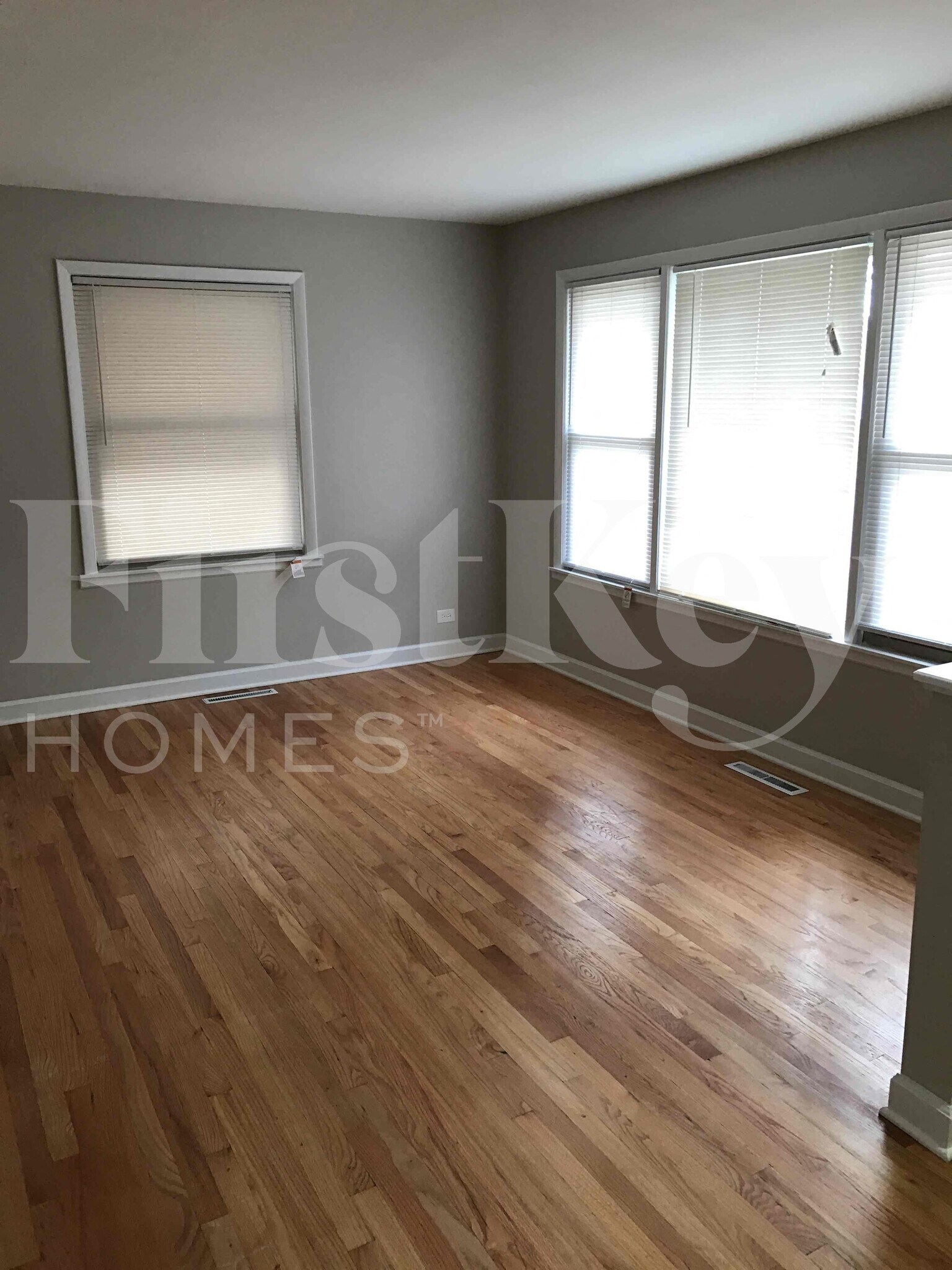 Building Photo - 723 Manchester Ave