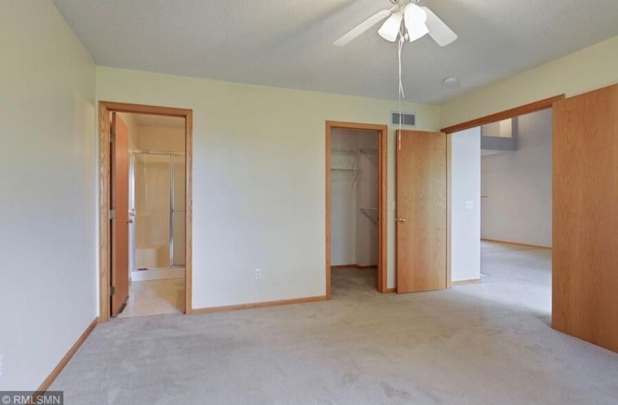 Building Photo - 520 Deer Ridge Ln S