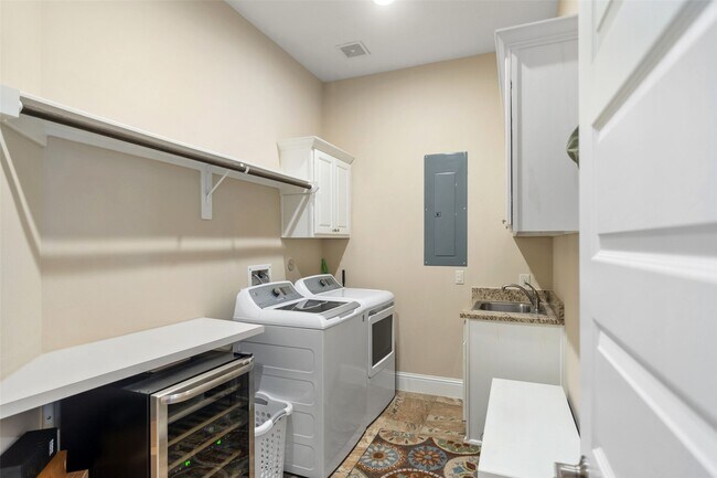 Building Photo - 27626 S Colt Shadow Ln