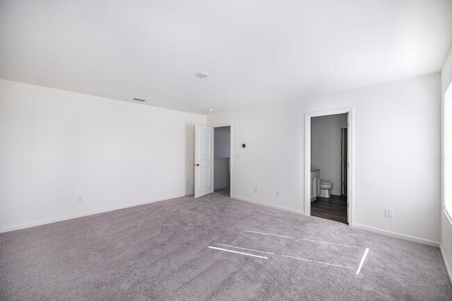 Building Photo - 134 Price Ml Trl