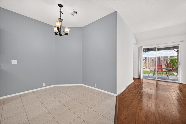 Building Photo - 6807 Lauderwick Ct