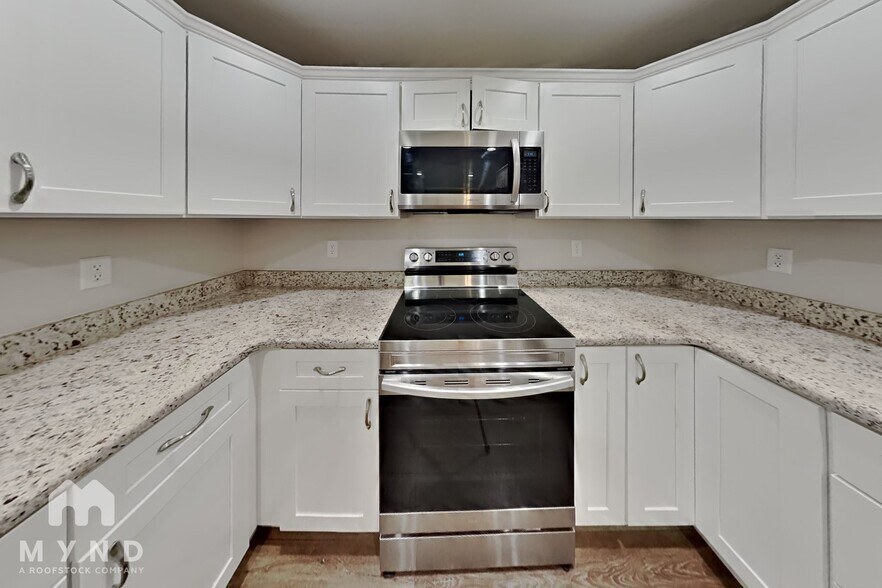Building Photo - 2632 Panfish Dr