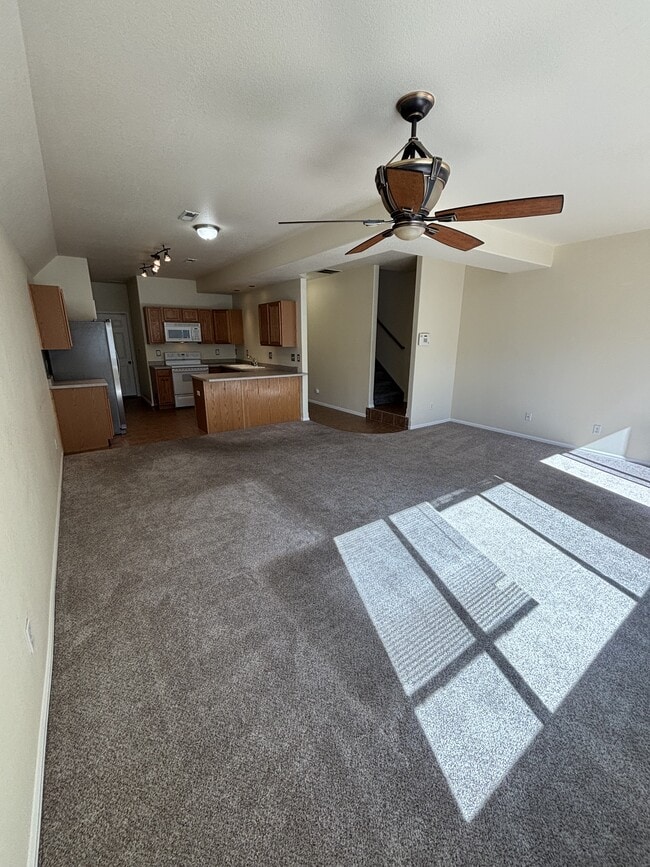 Building Photo - 755 Hailey Glenn View