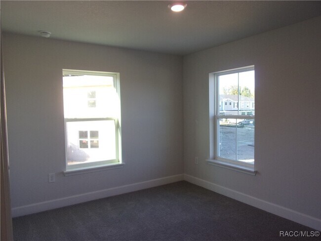 Building Photo - 219 Bittern Lp