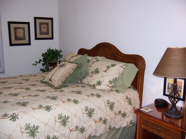 Building Photo - Furnished 3/2 Condo In Canopy Walk