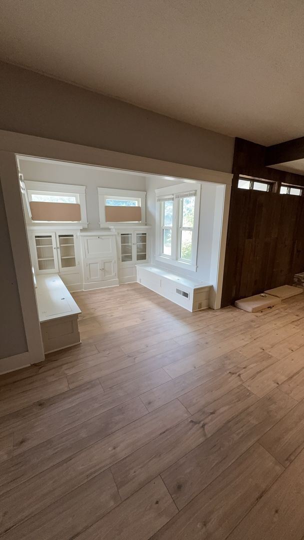 Building Photo - 2619 Maze Blvd