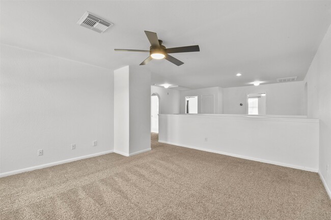 Building Photo - 16727 Summer Cypress Ct