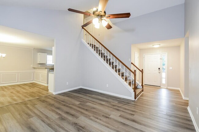 Building Photo - 2715 Tradd Ct