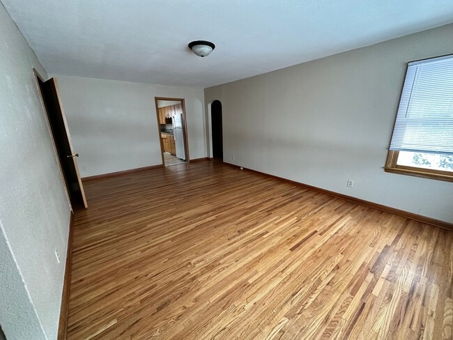 Building Photo - 825/827 N 14th St