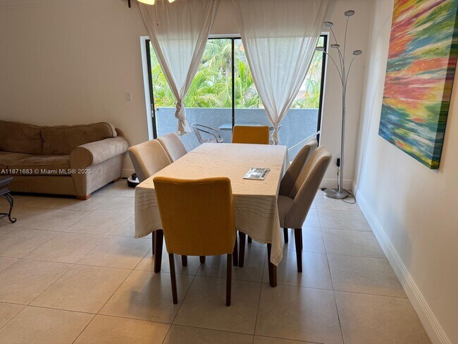 Building Photo - 3582 NE 171 St