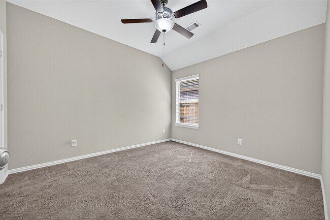 Building Photo - 4550 Shallow Ember Dr