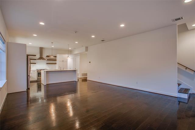 Building Photo - 602 Finley Ct