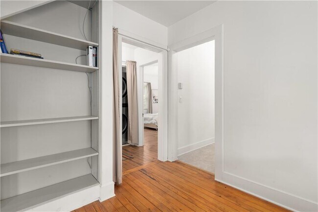 Building Photo - 2035 Manchester St NE