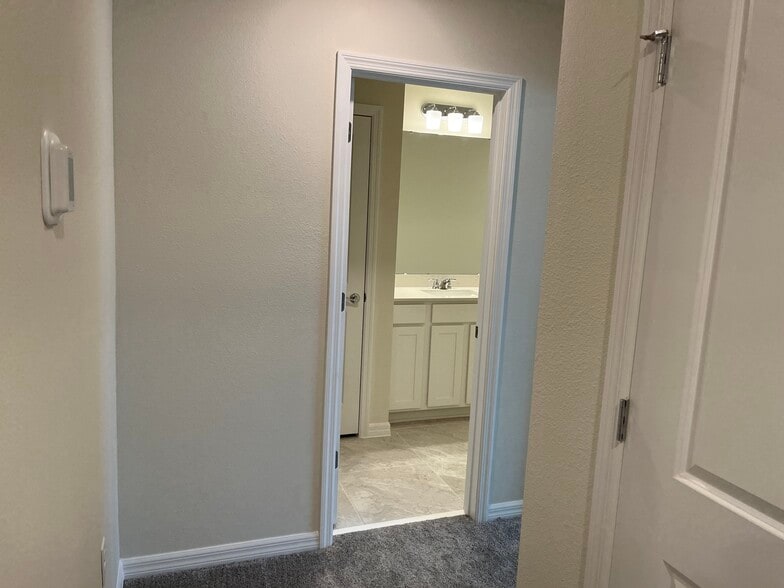 Building Photo - 3175 Emerald Acres Ln