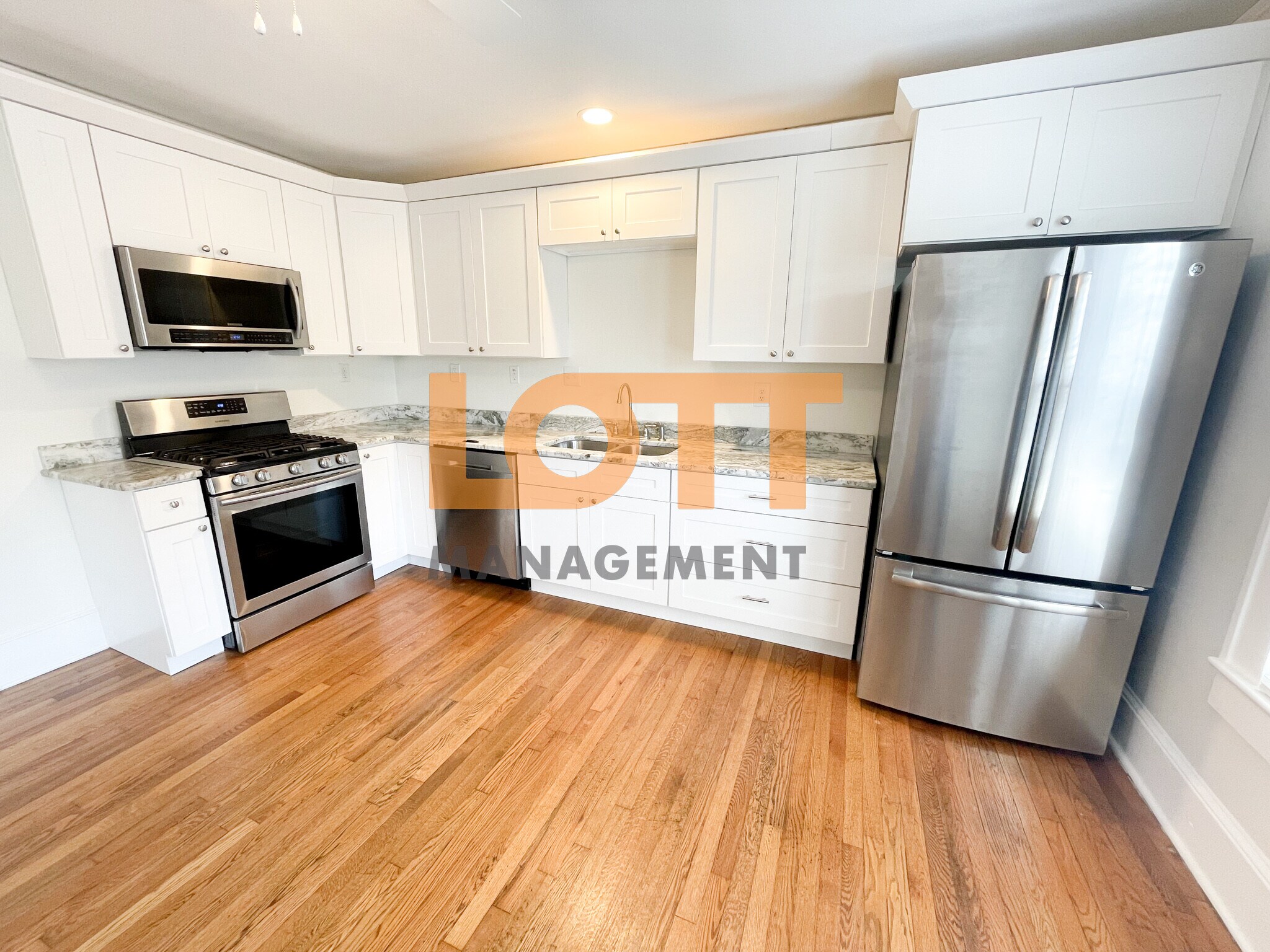 Building Photo - 39 Burdette St