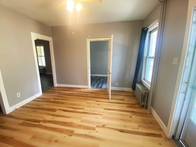 Building Photo - 1140 Vestal Ave