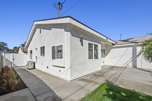 Building Photo - Showing Times: Every Wednesday 2:30PM - 3:30PM  & Every Saturdays 3:00PM - 4:00PM