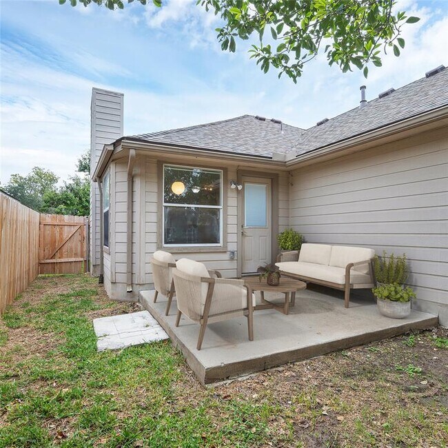Building Photo - 1506 Cindy Ct