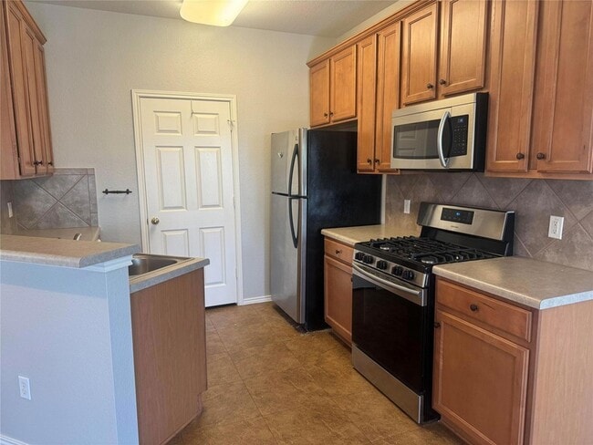 Building Photo - 1900 Scofield Ridge Pkwy