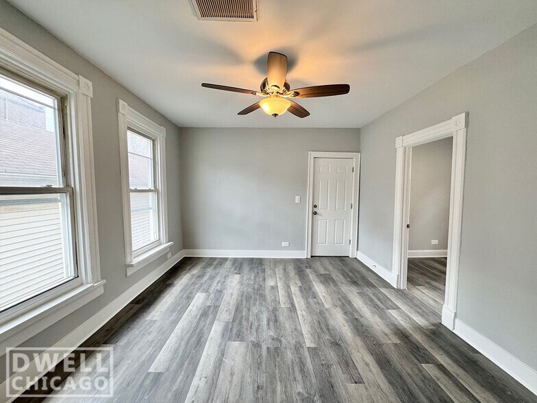 Primary Photo - 1546 W Walton St