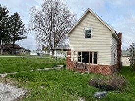 Building Photo - 204 N 4th St