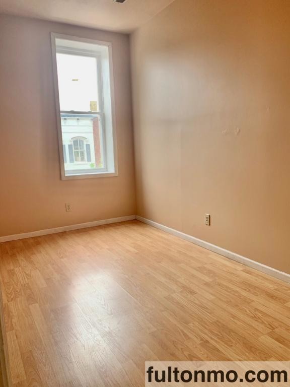 Building Photo - 514 Court Street Apt A