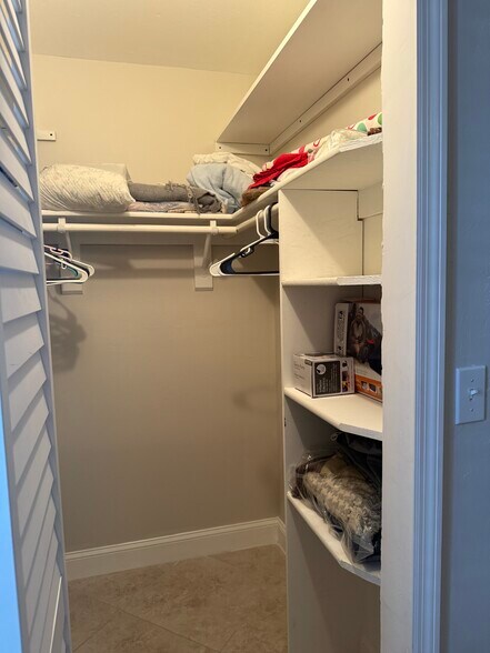 Building Photo - 5118 SW Courtyards Way