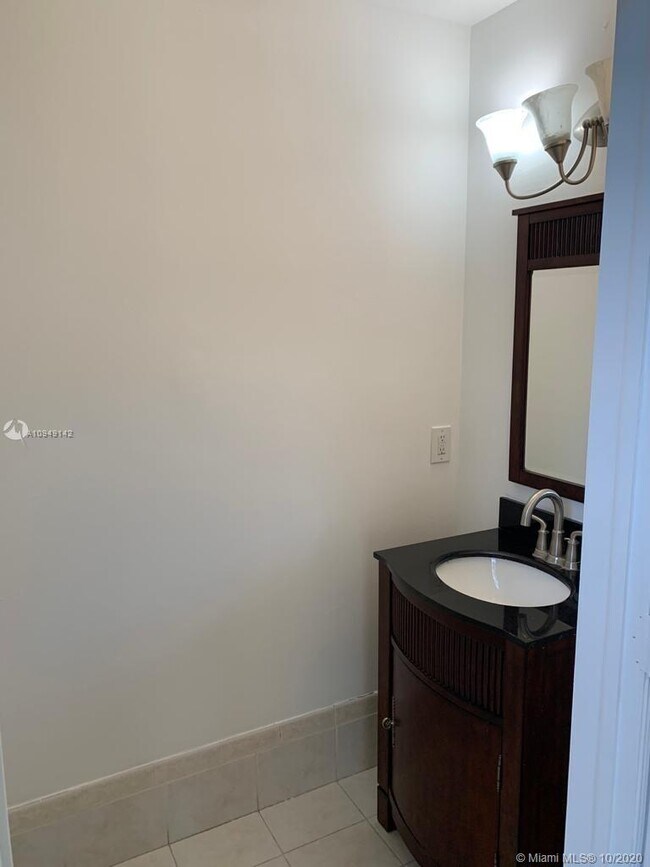 Building Photo - 3400 SW 153rd Ave