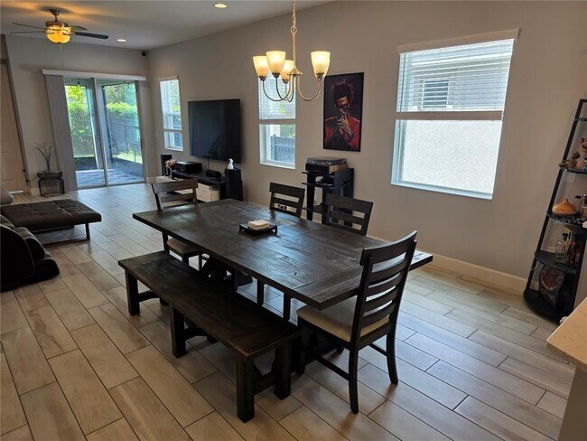 Building Photo - 6123 Voyagers Pl