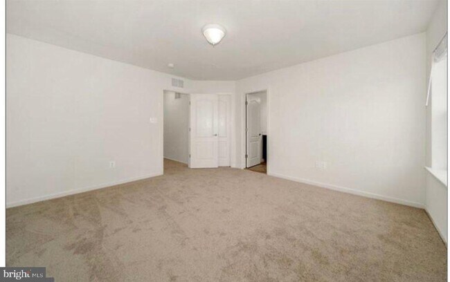 Building Photo - 12815 Sutherby Ln