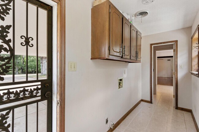 Building Photo - 8280 TN-196