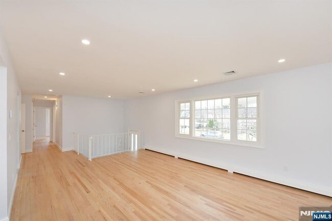 Building Photo - 269 Columbia Terrace