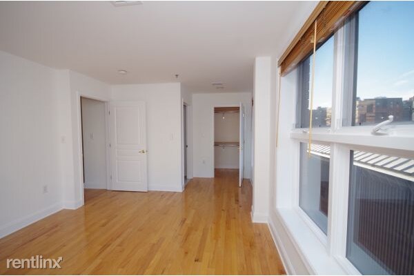 Primary Photo - 109 Willow Ave