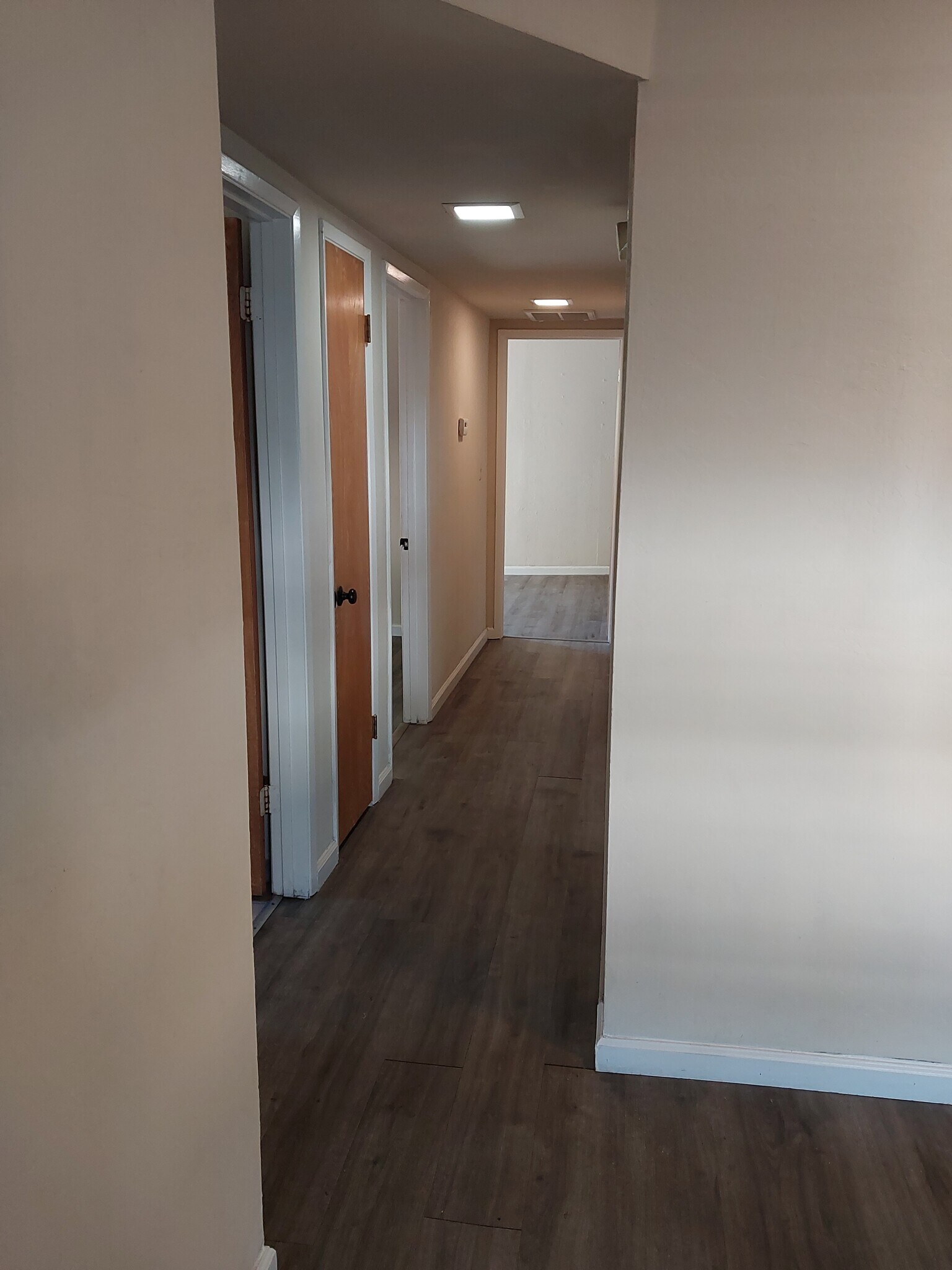 Building Photo - 436 Vasquez Ct