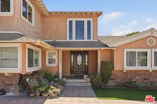 Building Photo - 4131 Mantova Dr