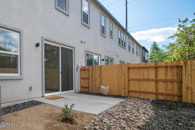 Building Photo - 2610 Deweese Lp