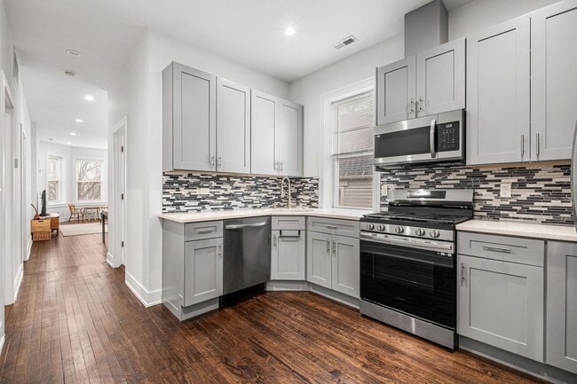 Building Photo - 3904 N Whipple St