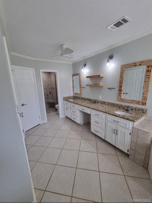 Building Photo - 810 Carter Rd