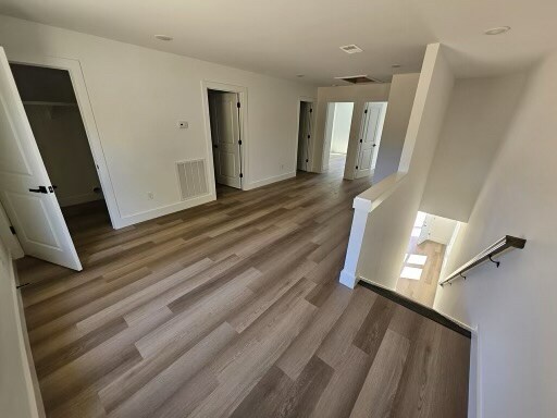 Building Photo - 44 Beverly Hills Dr