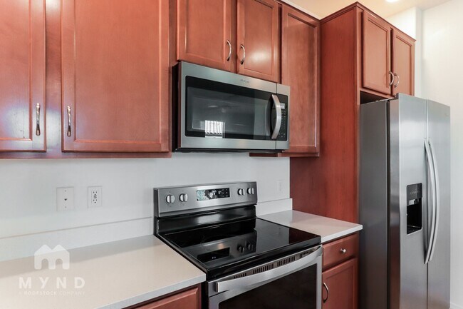 Building Photo - 801 Calle Tikal