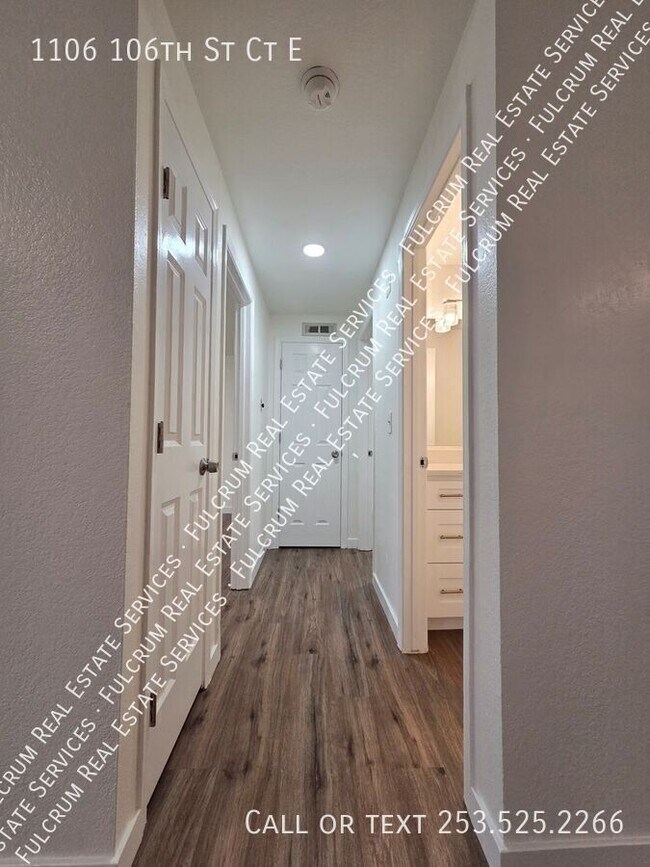 Building Photo - 1106 106th St Ct E