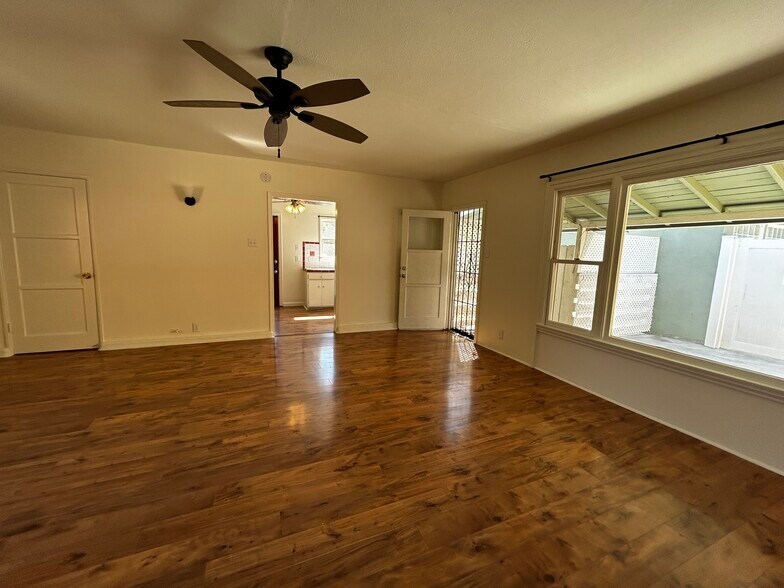 Building Photo - 254 N Canyon Blvd