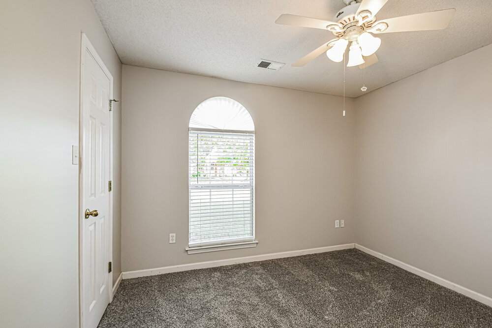Building Photo - 2708 Baird Dr