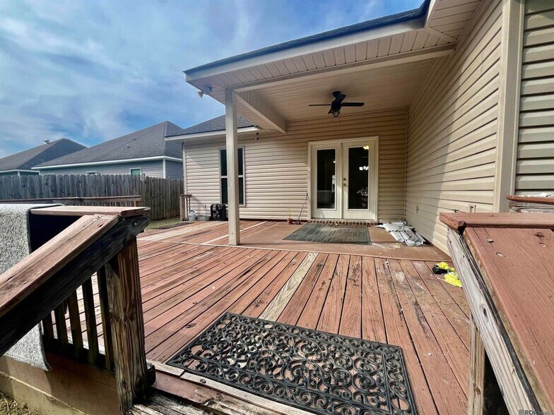Building Photo - 10836 Field Pointe Dr