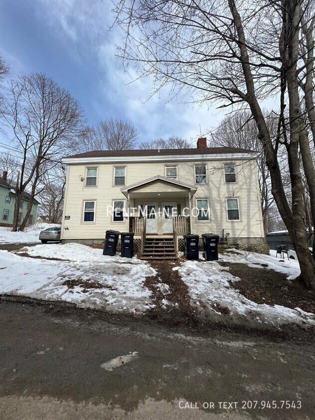 Building Photo - 28 Autumn St