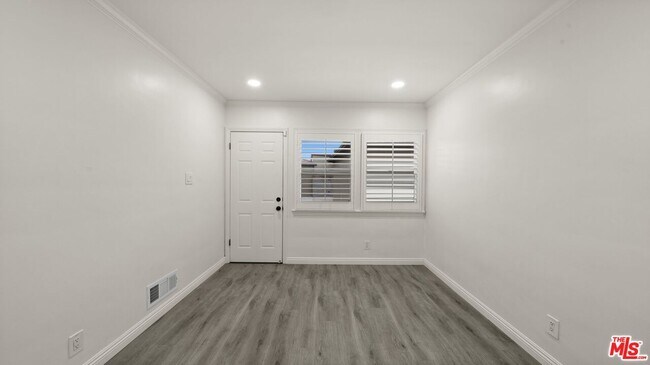 Building Photo - 6311 S La Tijera Blvd